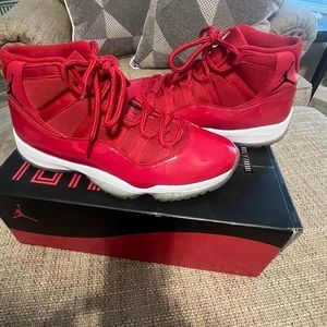 Jordan 11..Win like 96. Only worn once they were to big.